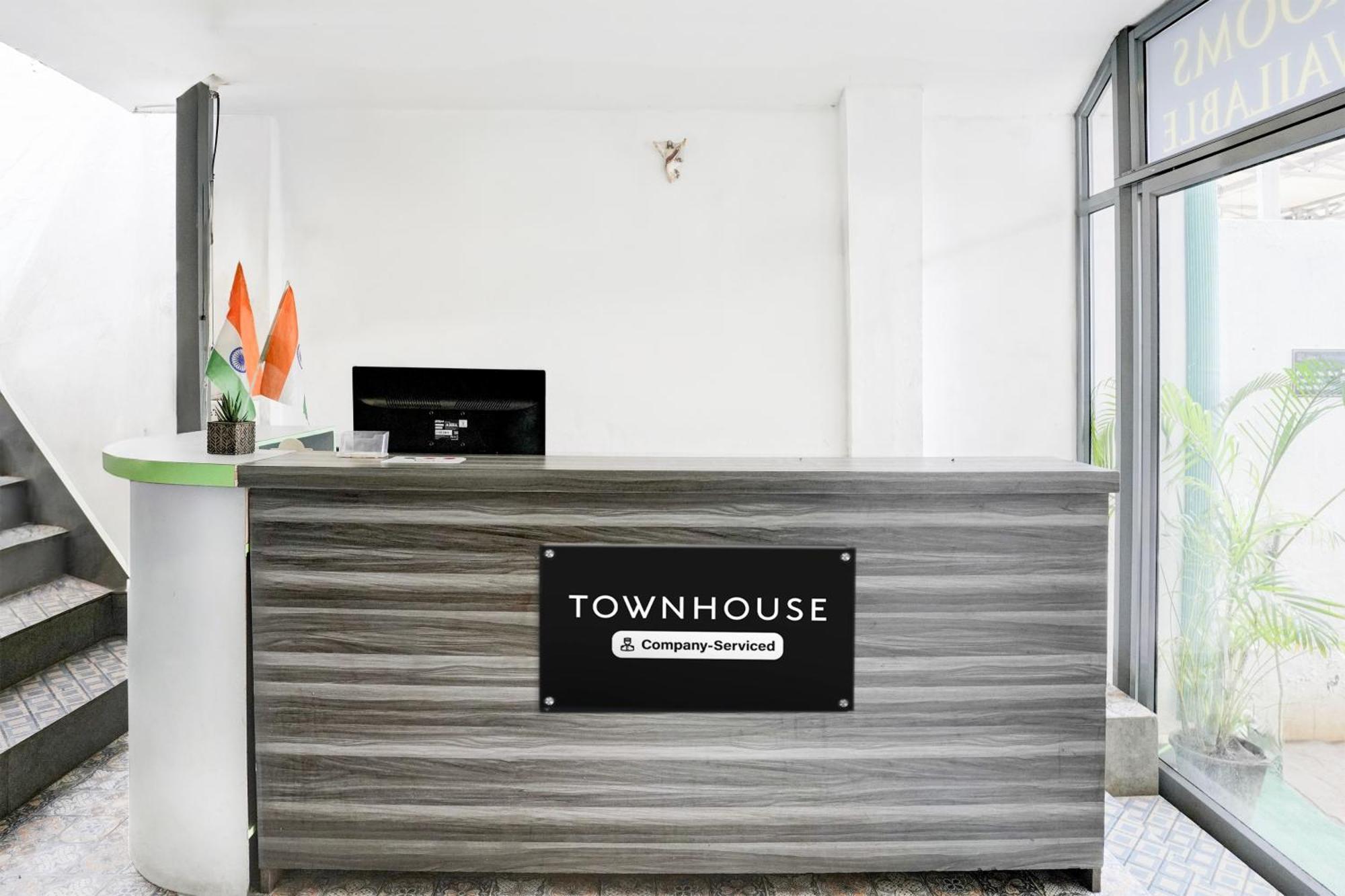 Super Townhouse Кандолим Екстериор снимка