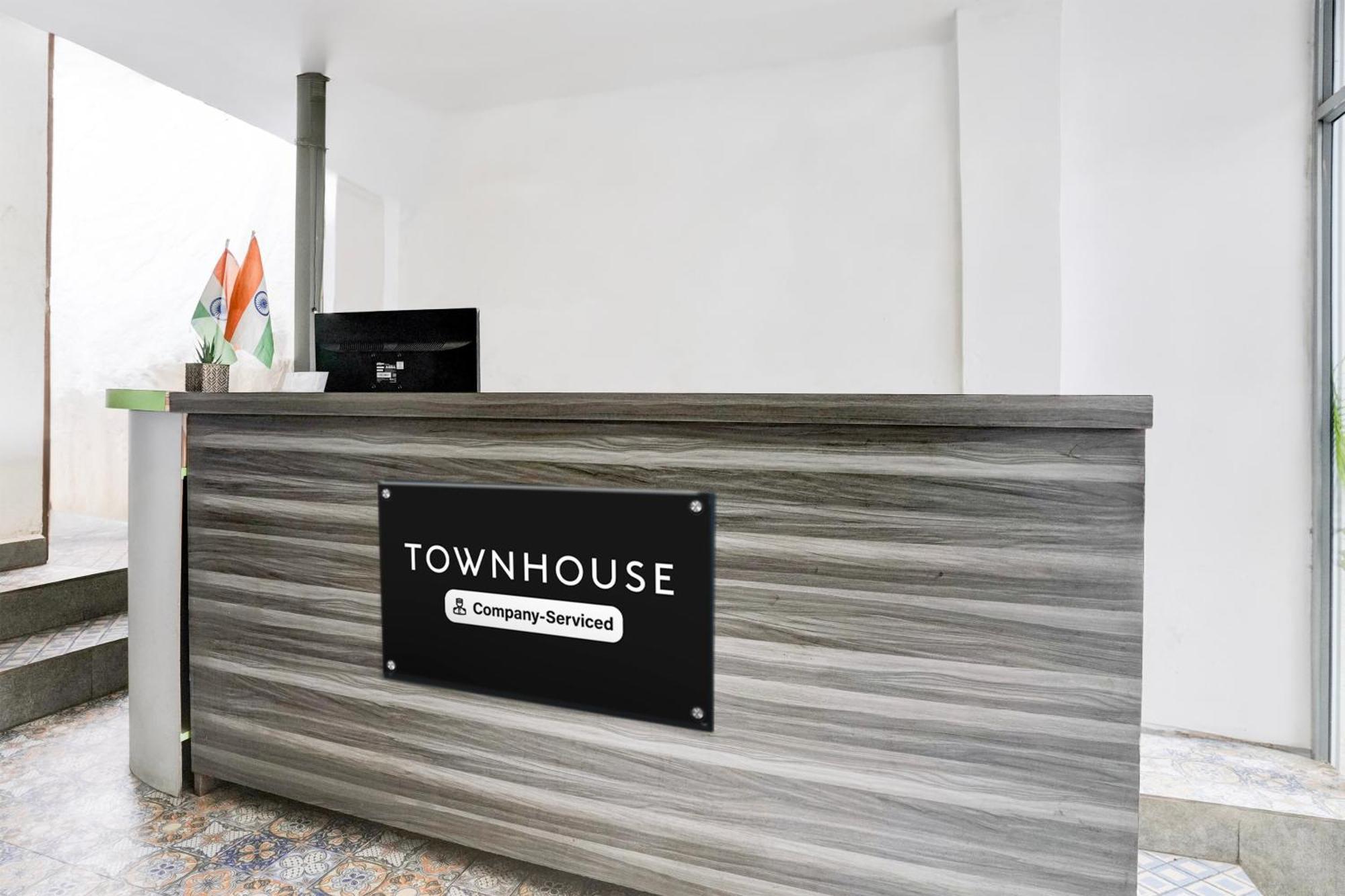 Super Townhouse Кандолим Екстериор снимка